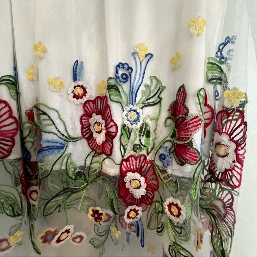 Vintage Skirt Midi White Tulle Sheer Whimsical Festival Embroidered Floral Artsy - Picture 3 of 11